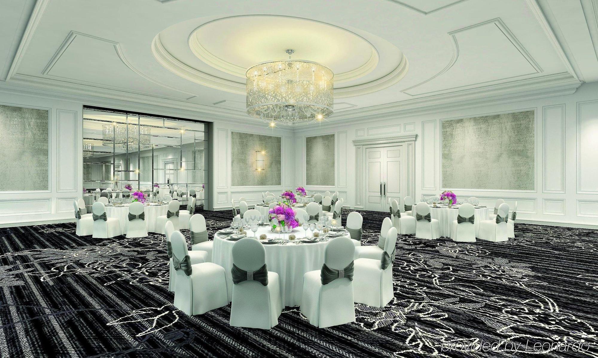 The Ritz-carlton, Hotel 5*